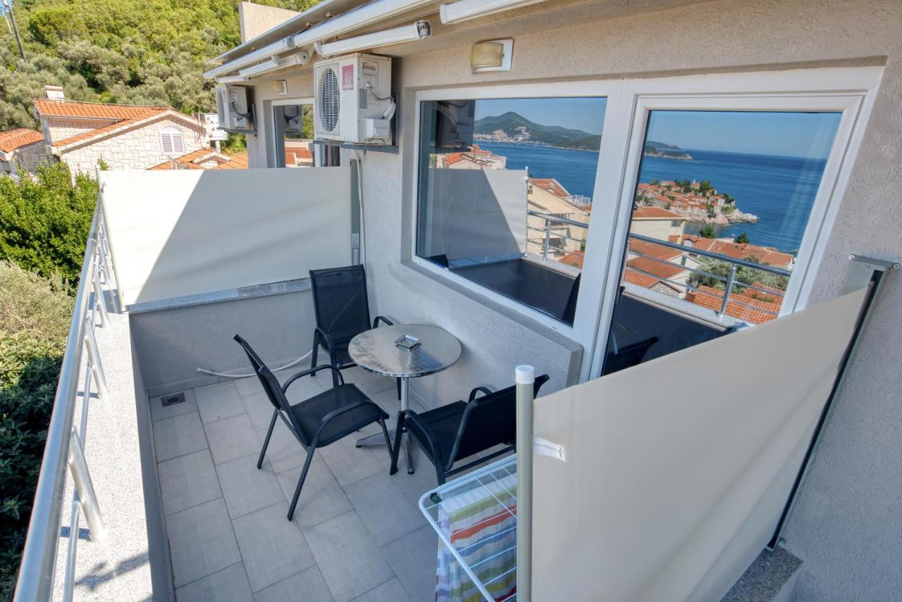 Apartments Marija Sveti Stefan Buitenkant foto