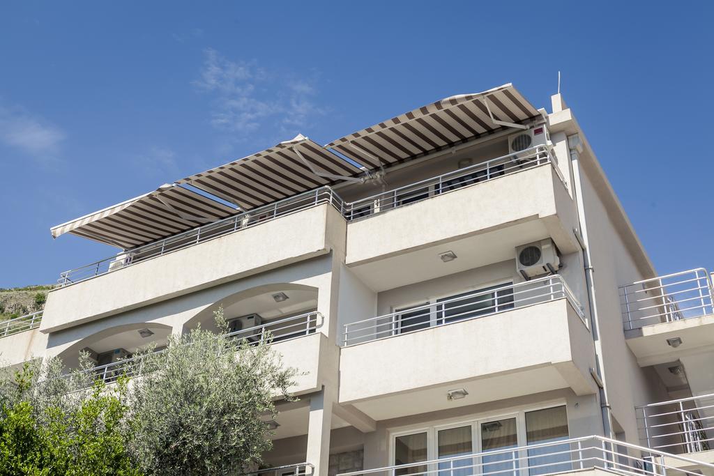 Apartments Marija Sveti Stefan Buitenkant foto